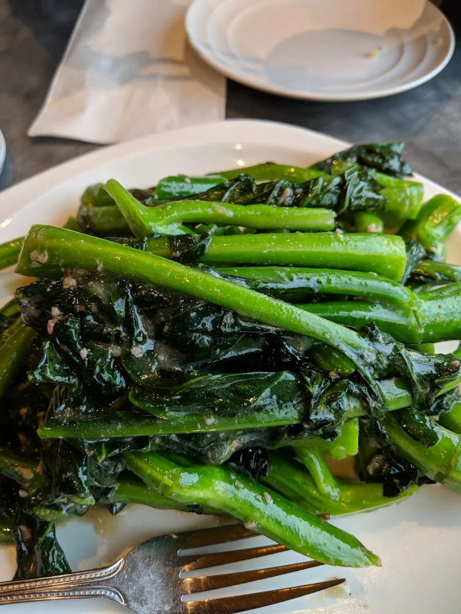 thai style stir-fried gai lan with chinese anchovies 泰式 鹹魚 炒 芥蘭, Sun's BBQ Restaurant